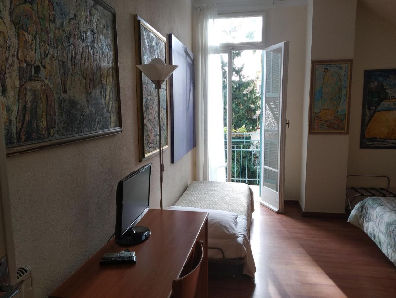 Hotel Lucciola Bordighera Exteriér fotografie