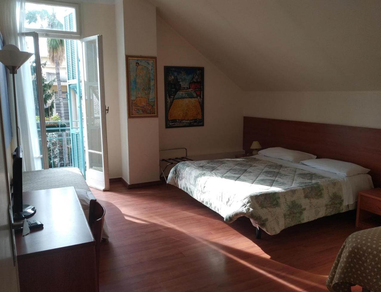 Hotel Lucciola Bordighera Exteriér fotografie